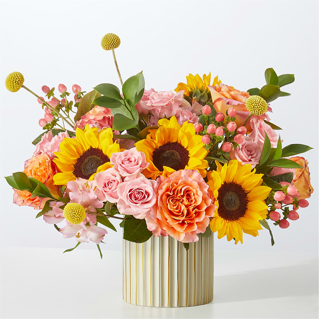 Sun's Out Bouquet – FUZZY'S FLOWERS GIFTS AND TUXEDOS, Marion OH