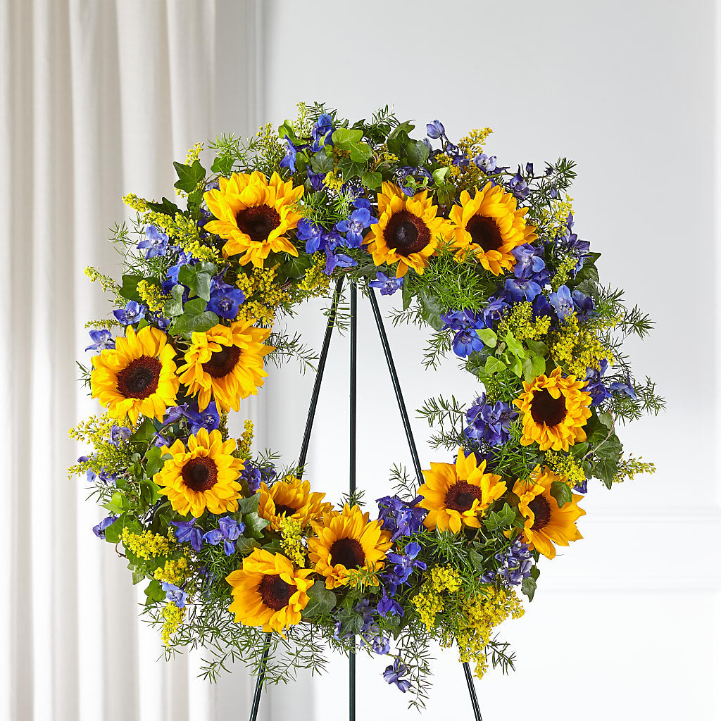 Bright Rays Wreath – FUZZY'S FLOWERS GIFTS AND TUXEDOS, Marion OH