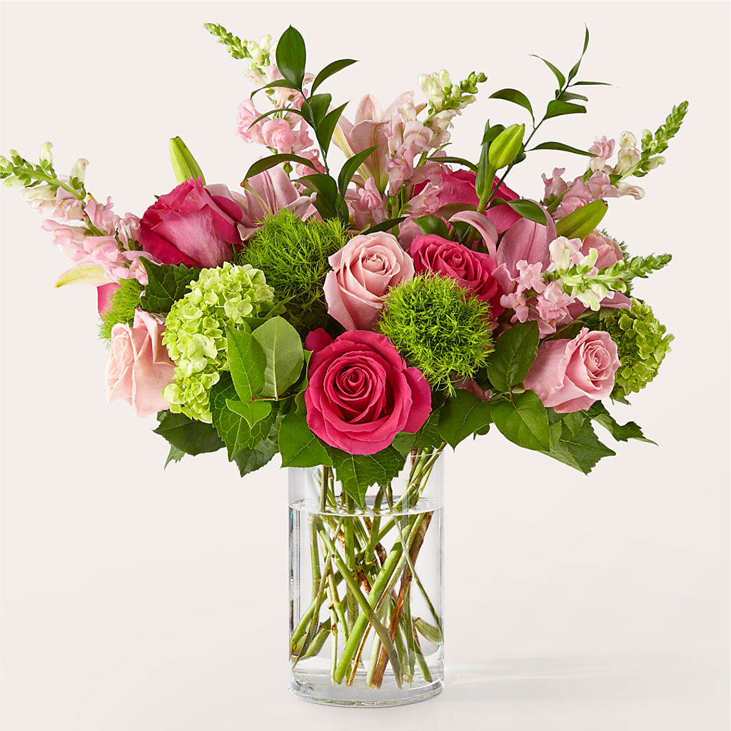 Fit for a Queen Luxury Bouquet – FUZZY'S FLOWERS GIFTS AND TUXEDOS, Marion OH