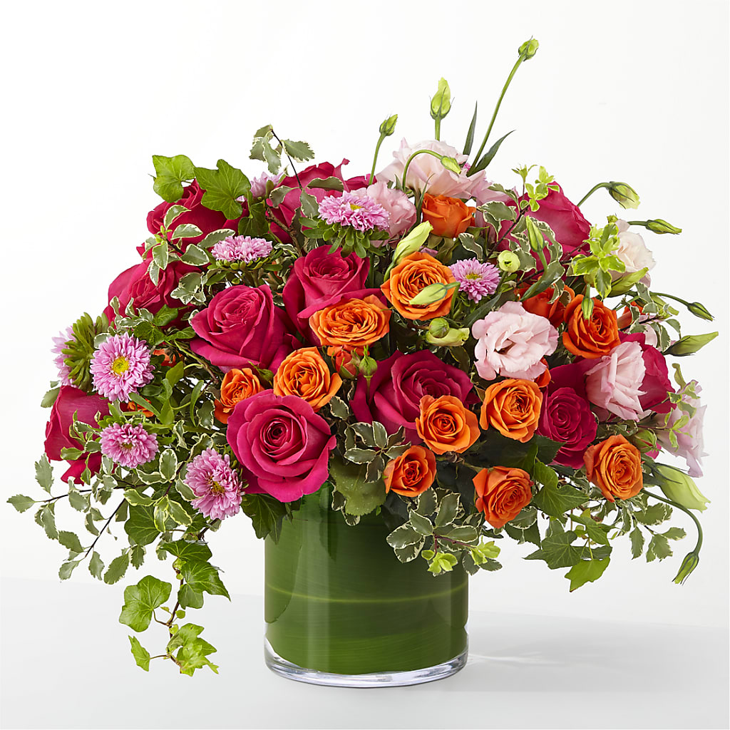 The Trendsetter – FUZZY'S FLOWERS GIFTS AND TUXEDOS, Marion OH