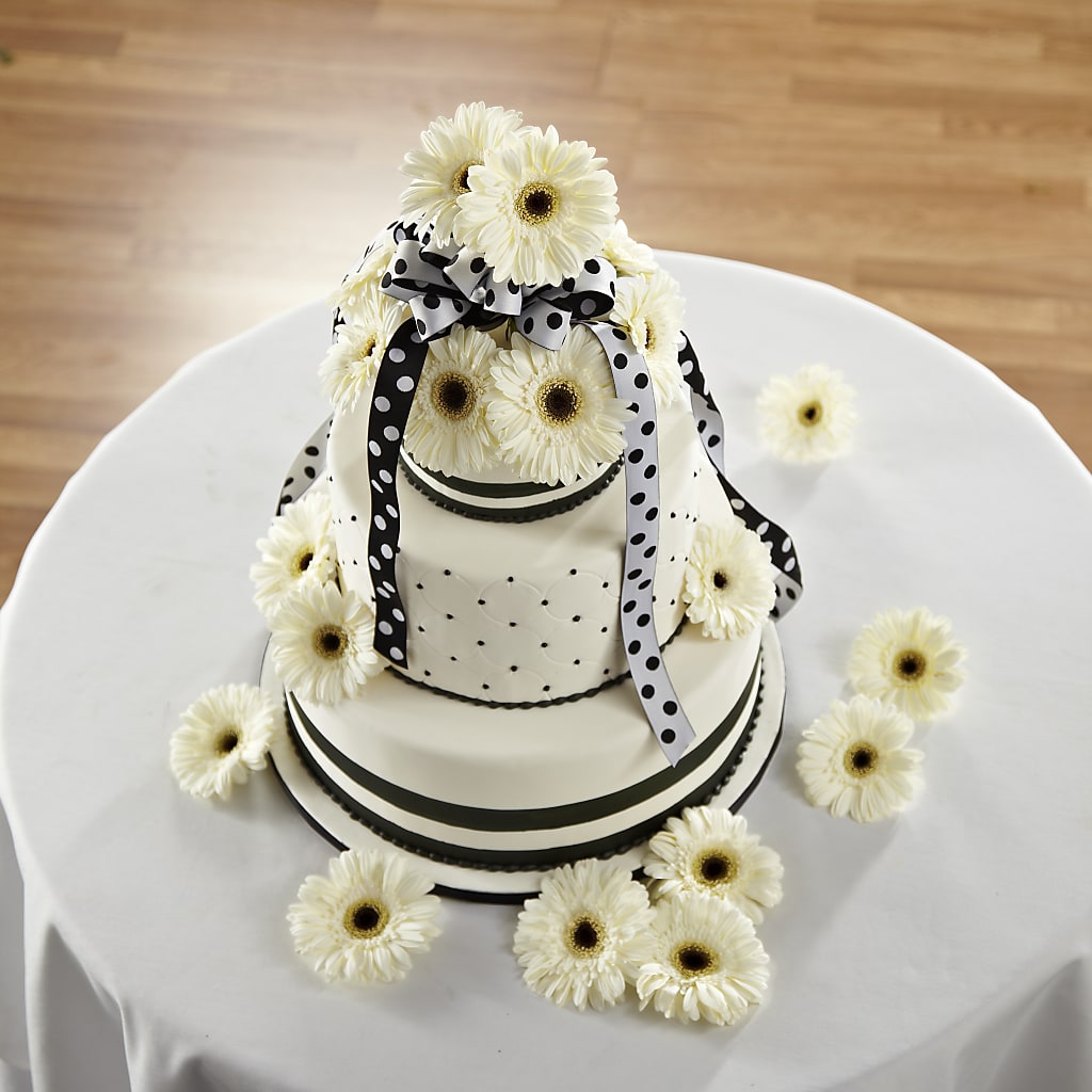 Simple Sophistication Cake Décor – FUZZY'S FLOWERS GIFTS AND TUXEDOS, Marion OH