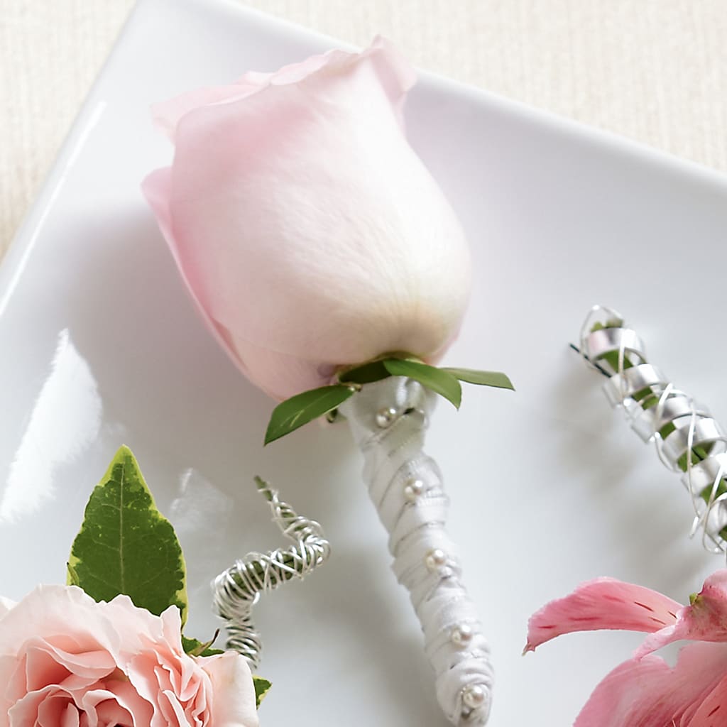 Pink Rose Boutonniere – FUZZY'S FLOWERS GIFTS AND TUXEDOS, Marion OH