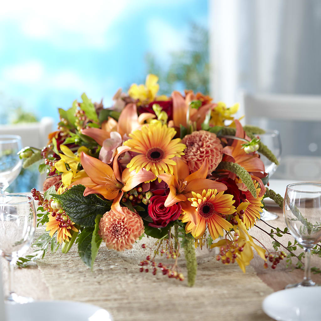 One and Only Centerpiece – FUZZY'S FLOWERS GIFTS AND TUXEDOS, Marion OH