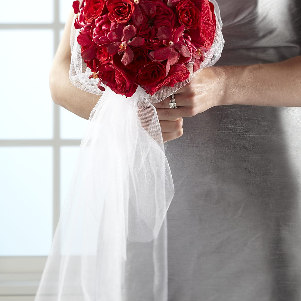 Desire Bouquet – FUZZY'S FLOWERS GIFTS AND TUXEDOS, Marion OH