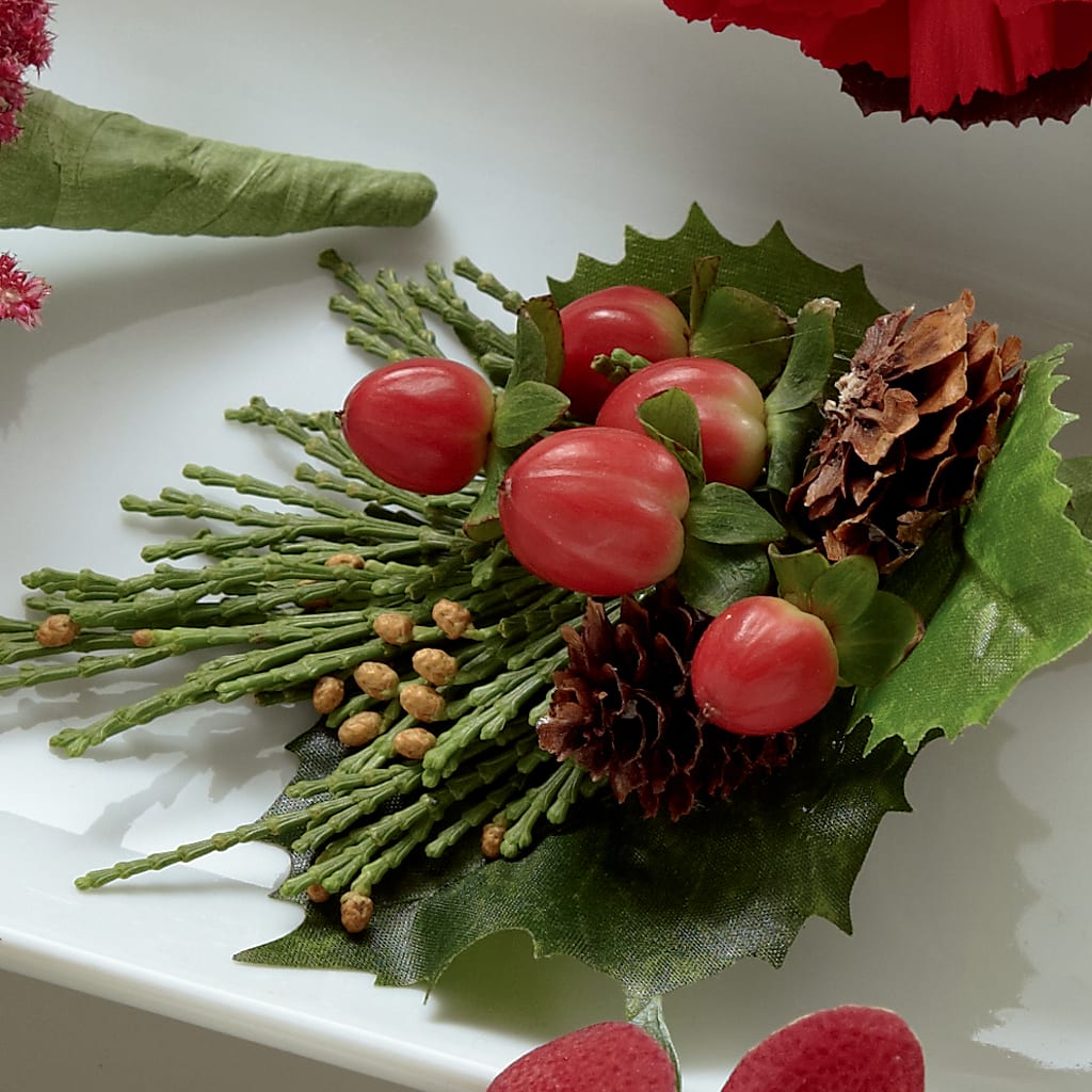 Red Berry Boutonniere – FUZZY'S FLOWERS GIFTS AND TUXEDOS, Marion OH
