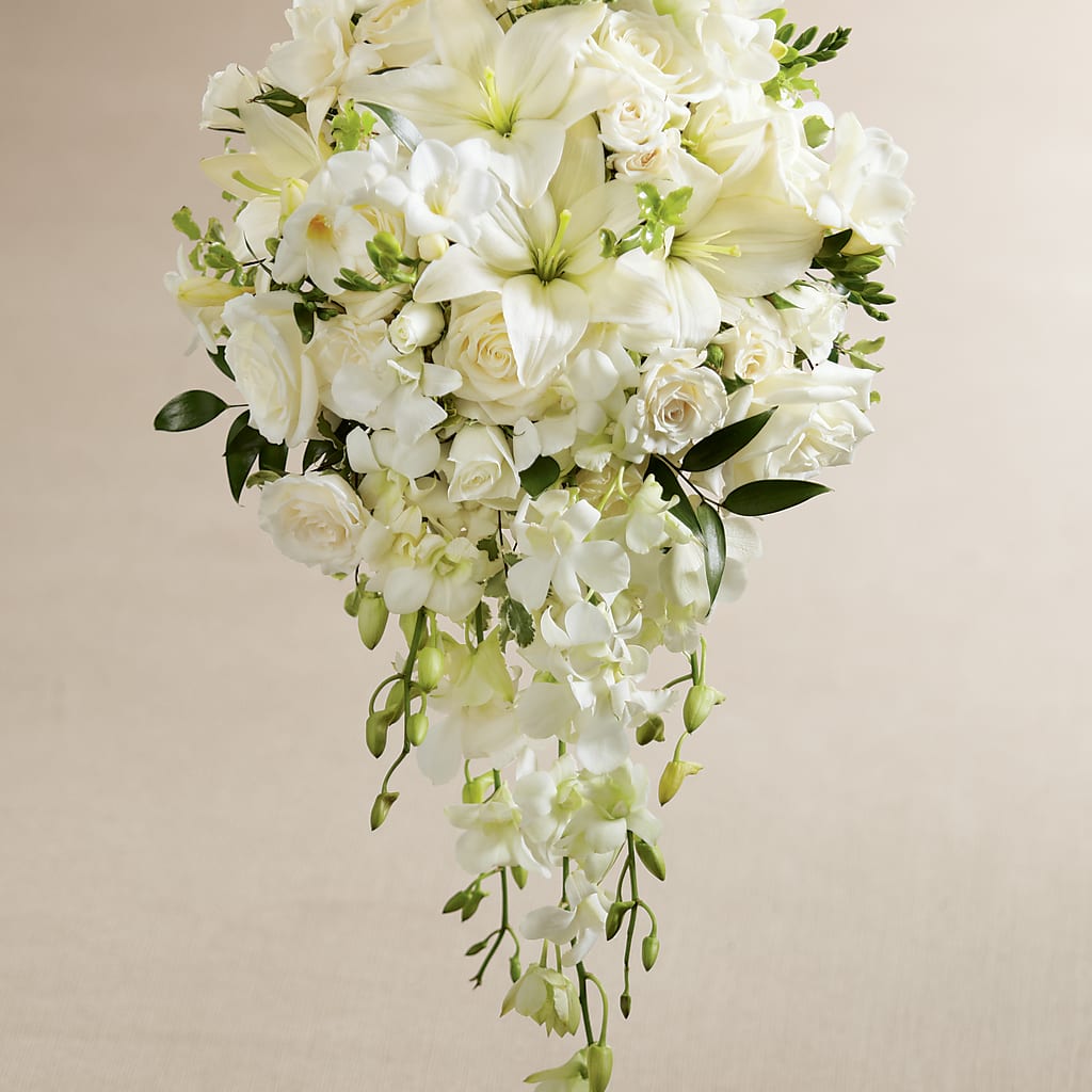 White Wonders Bouquet – FUZZY'S FLOWERS GIFTS AND TUXEDOS, Marion OH