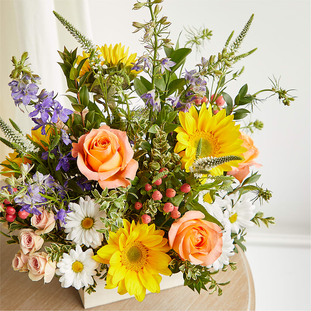 The Good Life Bouquet – FUZZY'S FLOWERS GIFTS AND TUXEDOS, Marion OH