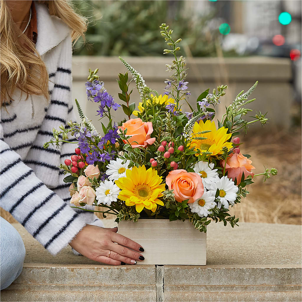 The Good Life Bouquet – FUZZY'S FLOWERS GIFTS AND TUXEDOS, Marion OH