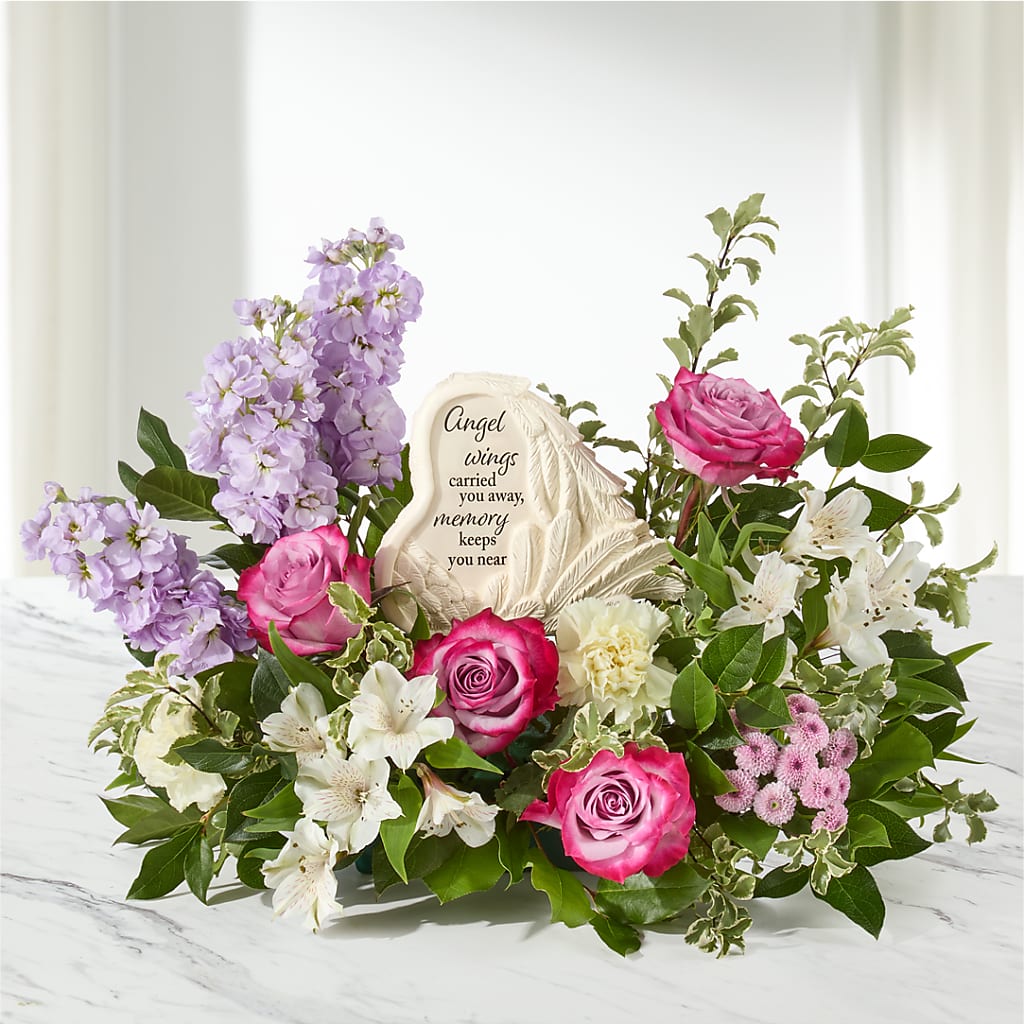 In My Heart Arrangement – FUZZY'S FLOWERS GIFTS AND TUXEDOS, Marion OH