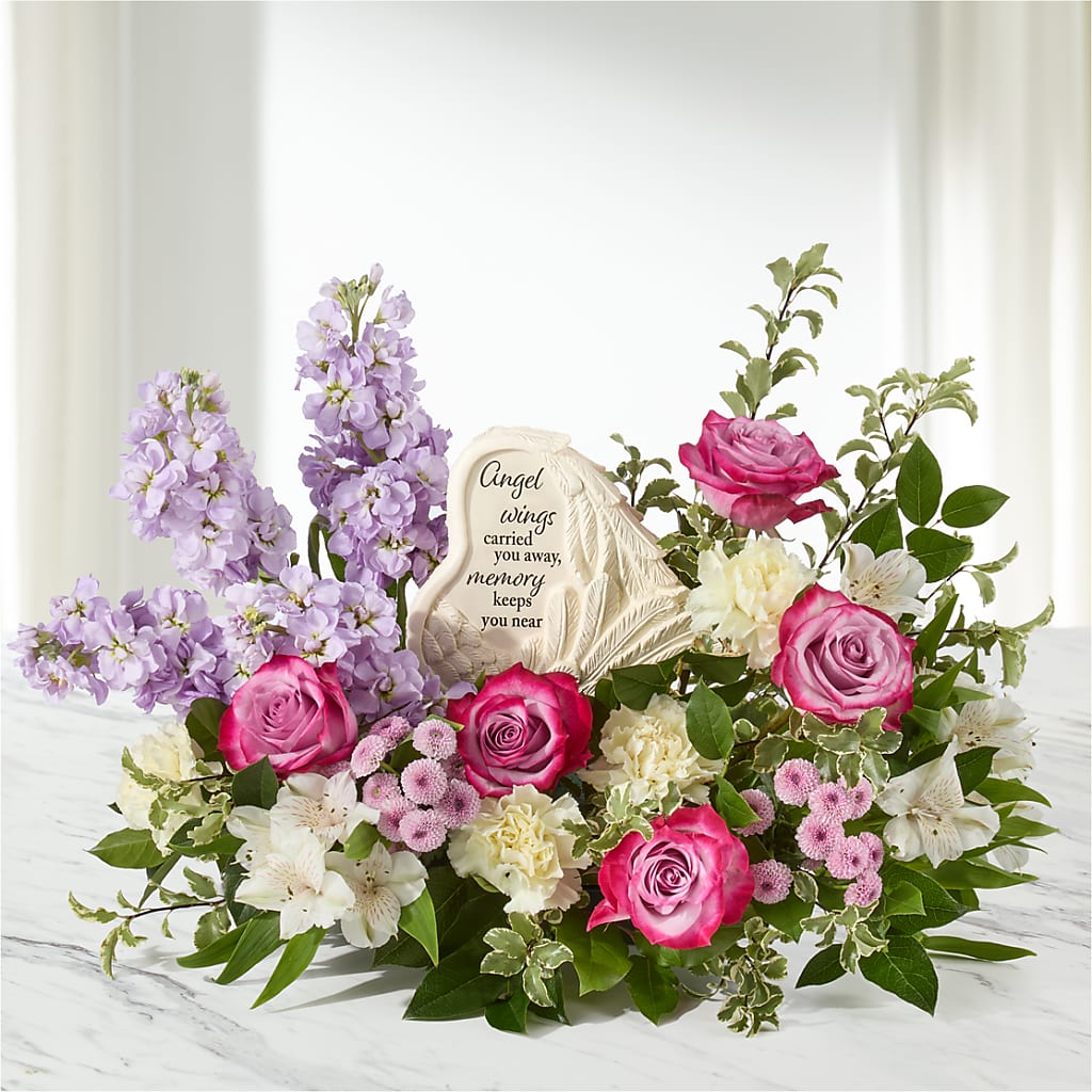 In My Heart Arrangement – FUZZY'S FLOWERS GIFTS AND TUXEDOS, Marion OH