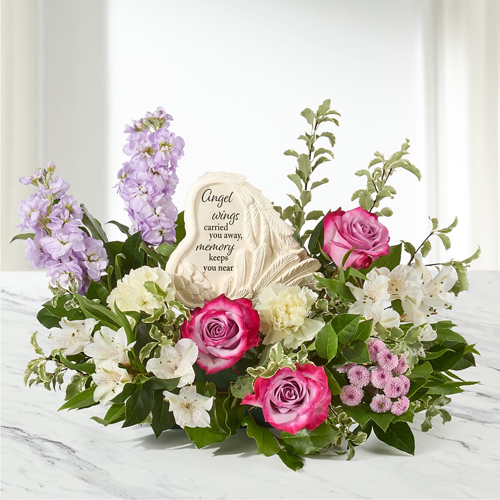 In My Heart Arrangement – FUZZY'S FLOWERS GIFTS AND TUXEDOS, Marion OH