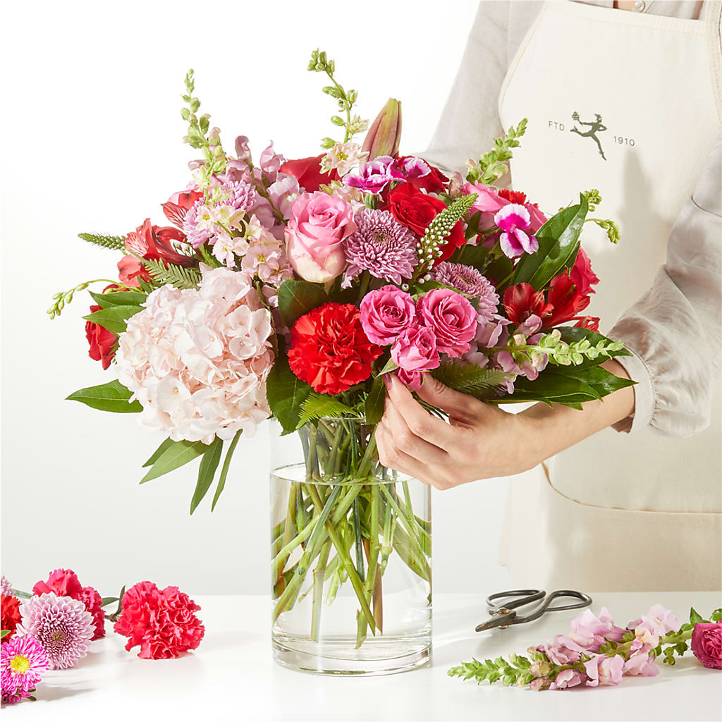 Swooning Over You - A Luxury Florist Original – FUZZY'S FLOWERS GIFTS AND TUXEDOS, Marion OH