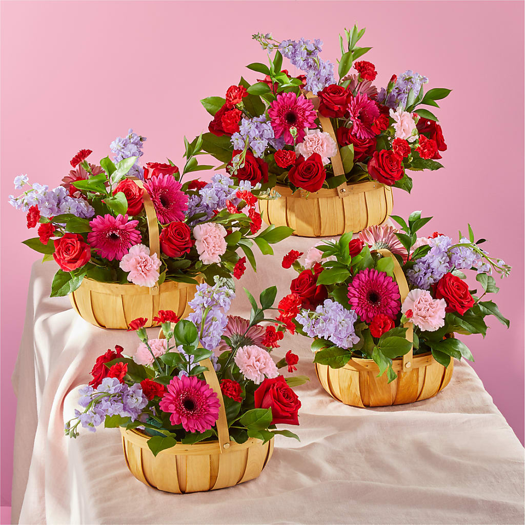 Pink Picnic Basket – FUZZY'S FLOWERS GIFTS AND TUXEDOS, Marion OH