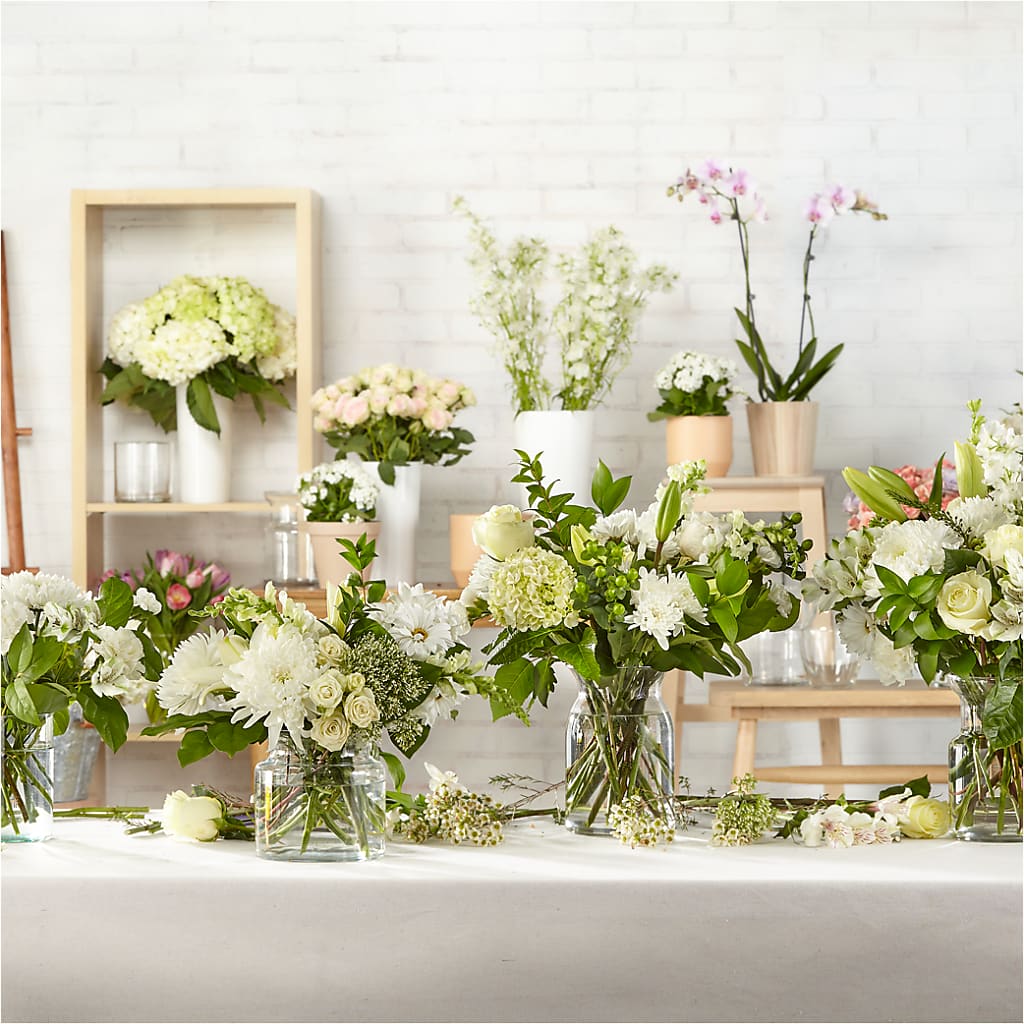 Classic Ivory – A Florist Original – FUZZY'S FLOWERS GIFTS AND TUXEDOS, Marion OH