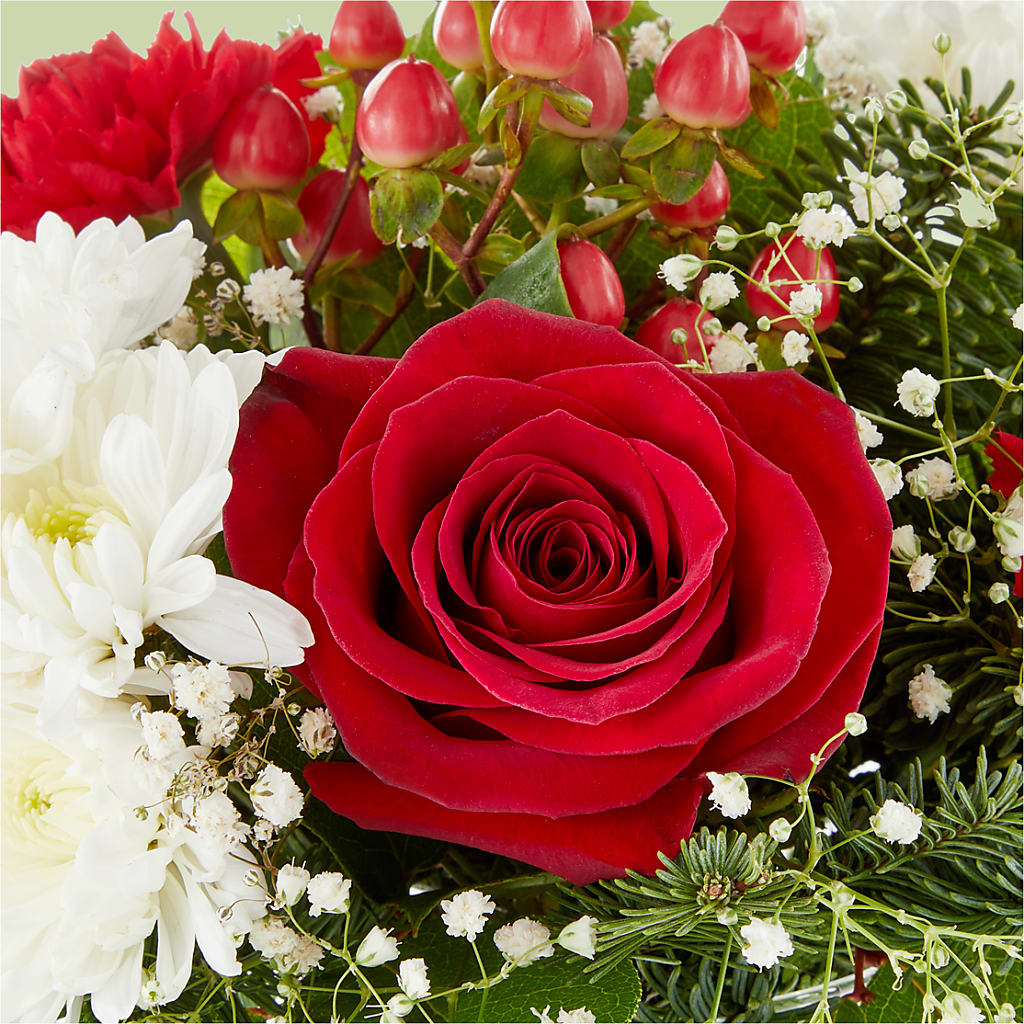 Chance of Flurries Bouquet – FUZZY'S FLOWERS GIFTS AND TUXEDOS, Marion OH