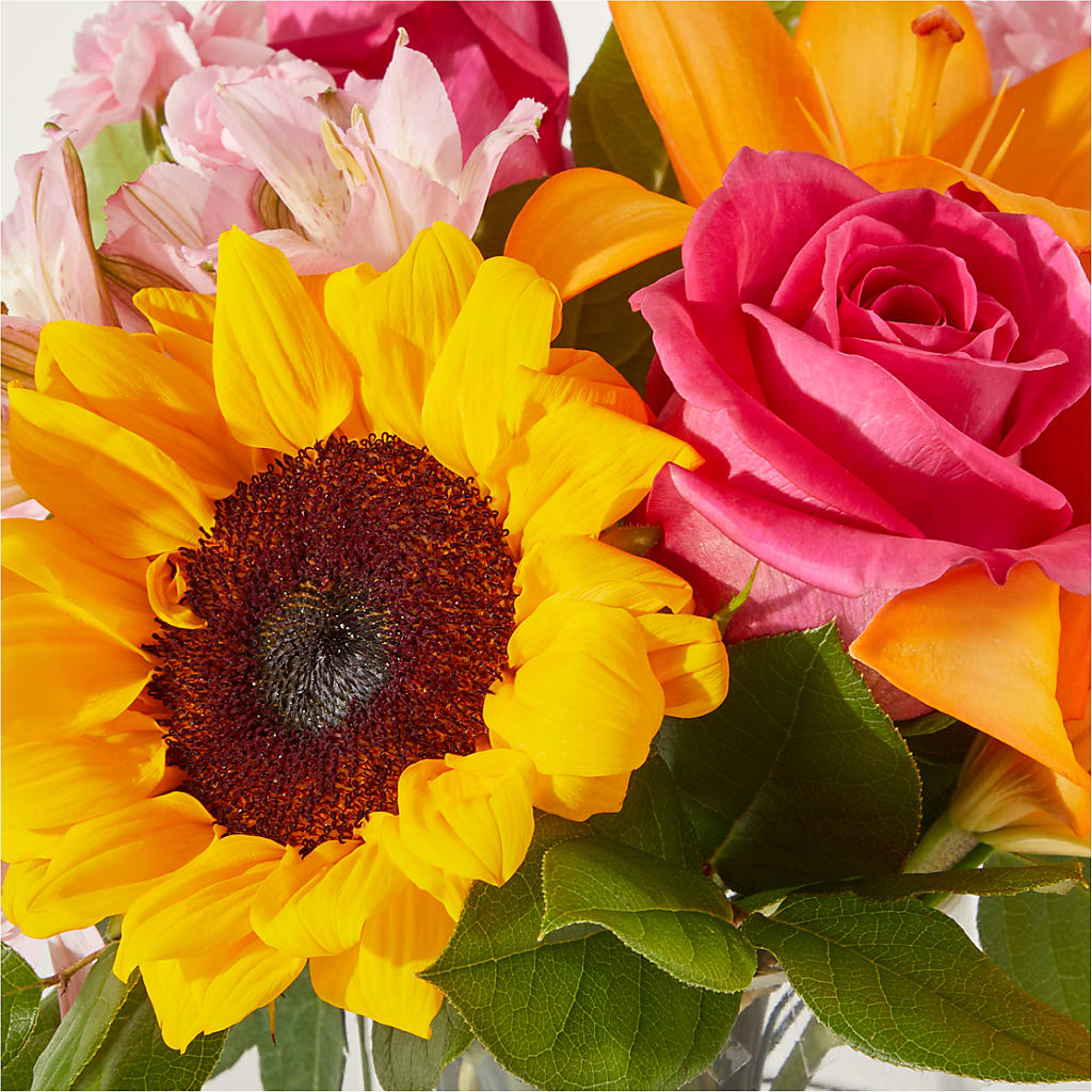 In Full Swing Bouquet – FUZZY'S FLOWERS GIFTS AND TUXEDOS, Marion OH