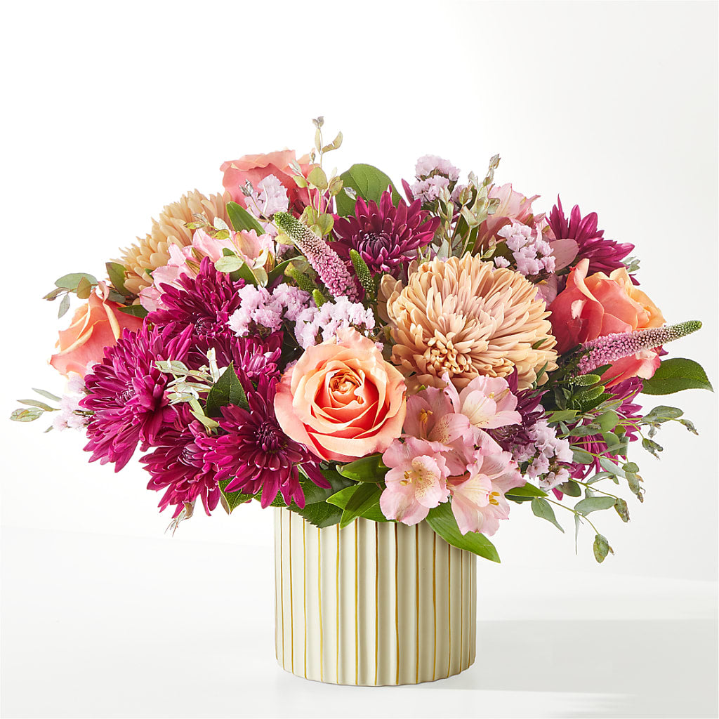 Berry Cobbler Bouquet with Ivory Vase – FUZZY'S FLOWERS GIFTS AND TUXEDOS, Marion OH
