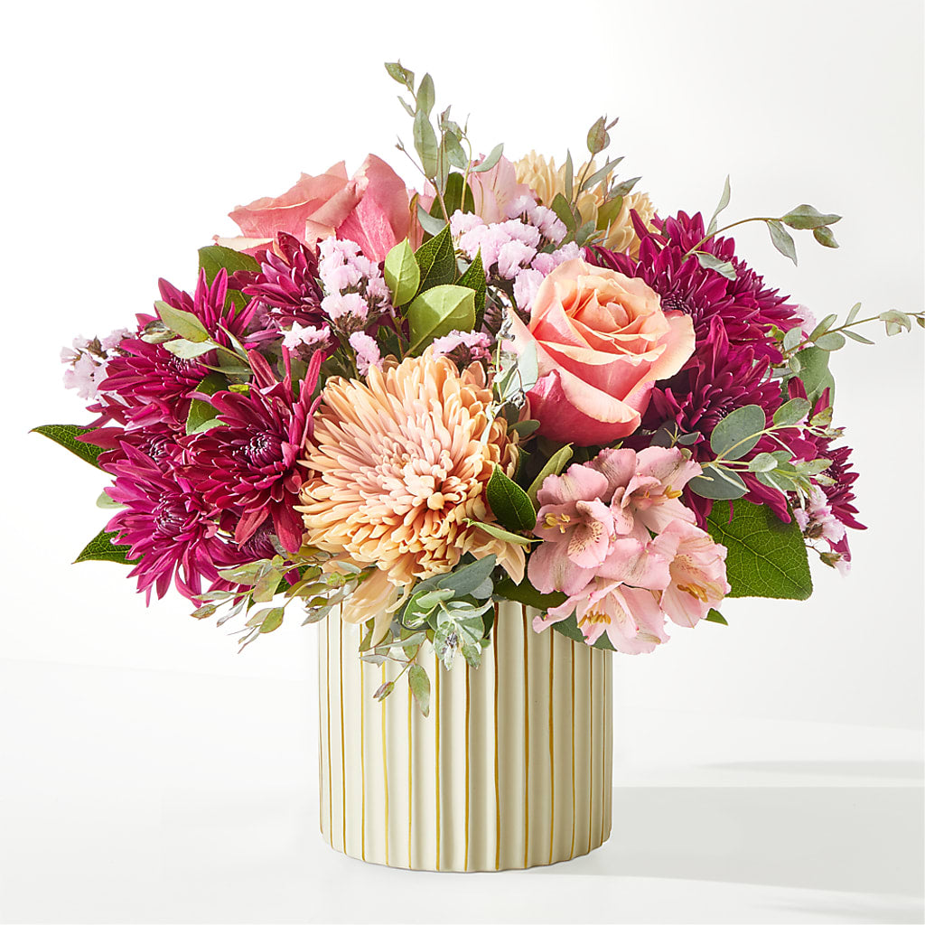 Berry Cobbler Bouquet with Ivory Vase – FUZZY'S FLOWERS GIFTS AND TUXEDOS, Marion OH