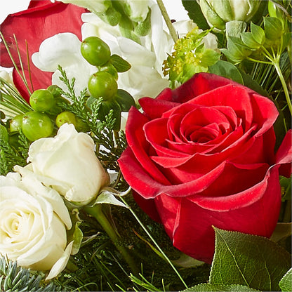 Deck the Halls Bouquet – FUZZY'S FLOWERS GIFTS AND TUXEDOS, Marion OH
