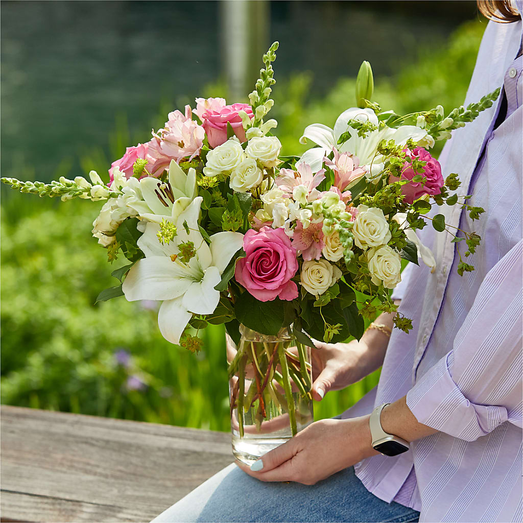 Fondly Bouquet – FUZZY'S FLOWERS GIFTS AND TUXEDOS, Marion OH